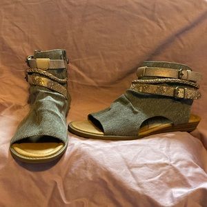 Blowfish Sandals, Brown, Size 8.5